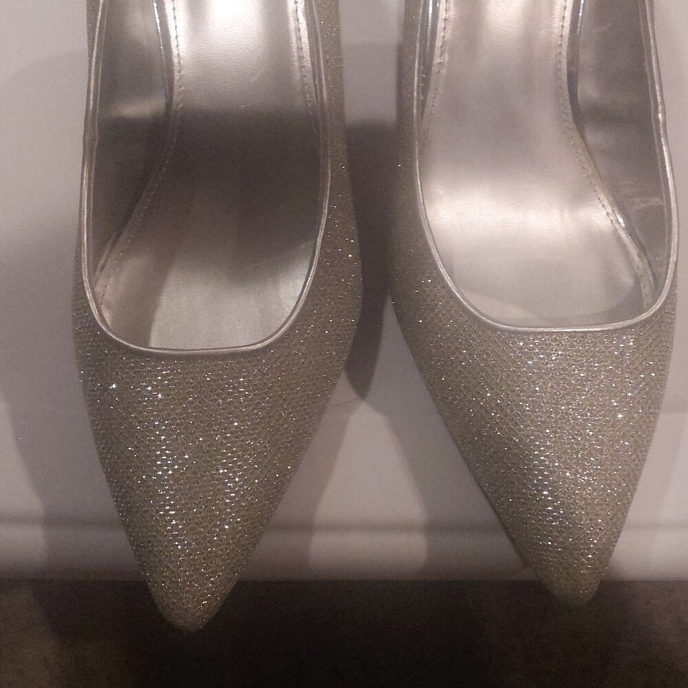 Silver Sparkle heels by Fiona Night, size 9